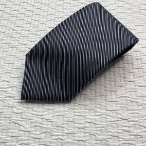 Brooks Brothers Makers Woven Blue White Striped Silk Tie 56 x 4